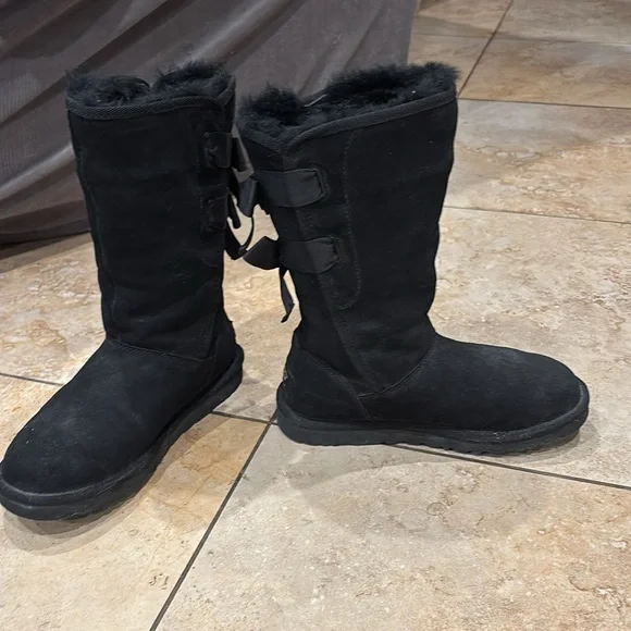 UGG Australia High Boots size 6 - Picture 7 of 12